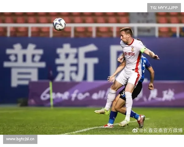 上海申鑫战胜武汉卓尔