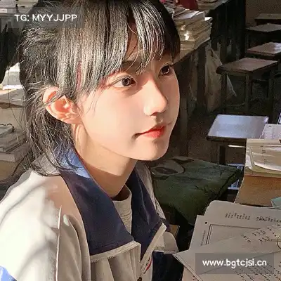 仲灵楚